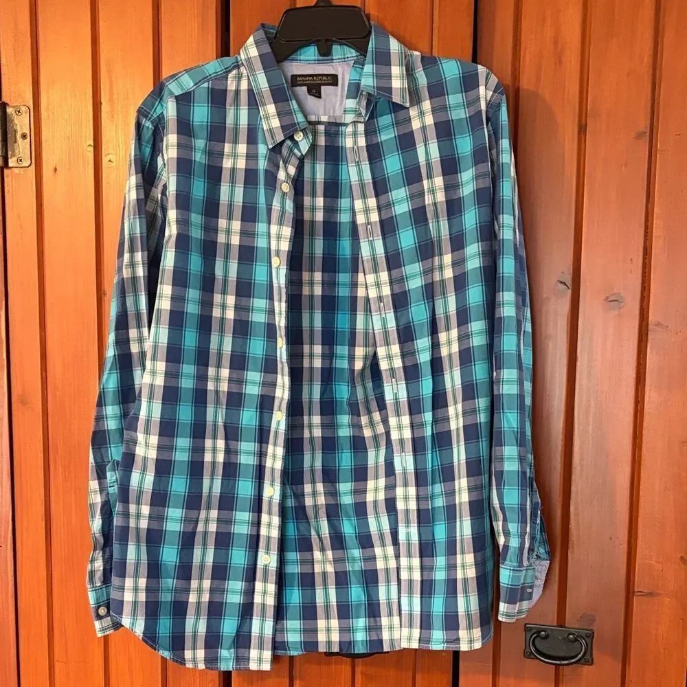Banana Republic Teal and Navy Plaid Button-Down Shirt Sz M. RB1